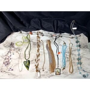 11 NECKLACE LOT (2891)